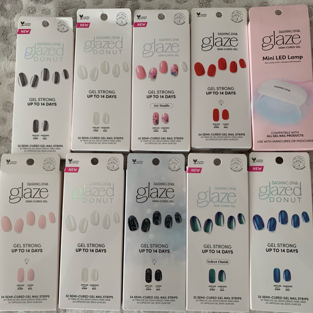 Dashing Diva Gel Strong Nails and LED curing light